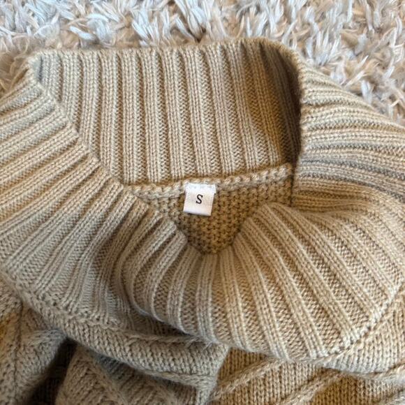 Preppy Soft Tan Knit Sweater - Picture 7 of 7